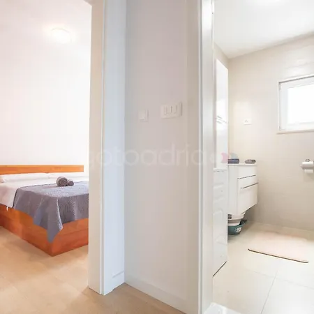 Spacious Rosa Appartement